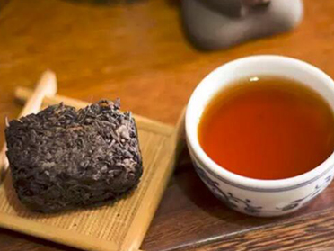安化黑茶茯砖黑砖区别